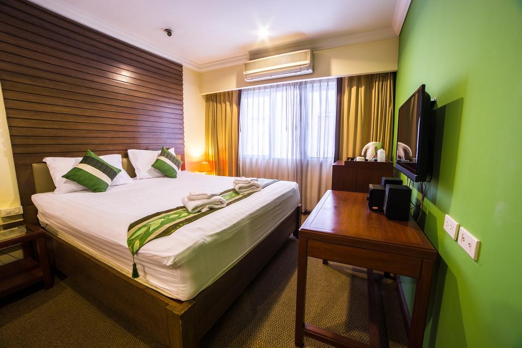 Triple 8 Inn Bangkok Szoba fotó